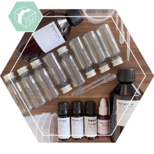 Educational set making two colour bath oil